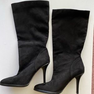 Colin Stuart black suede boot 8M